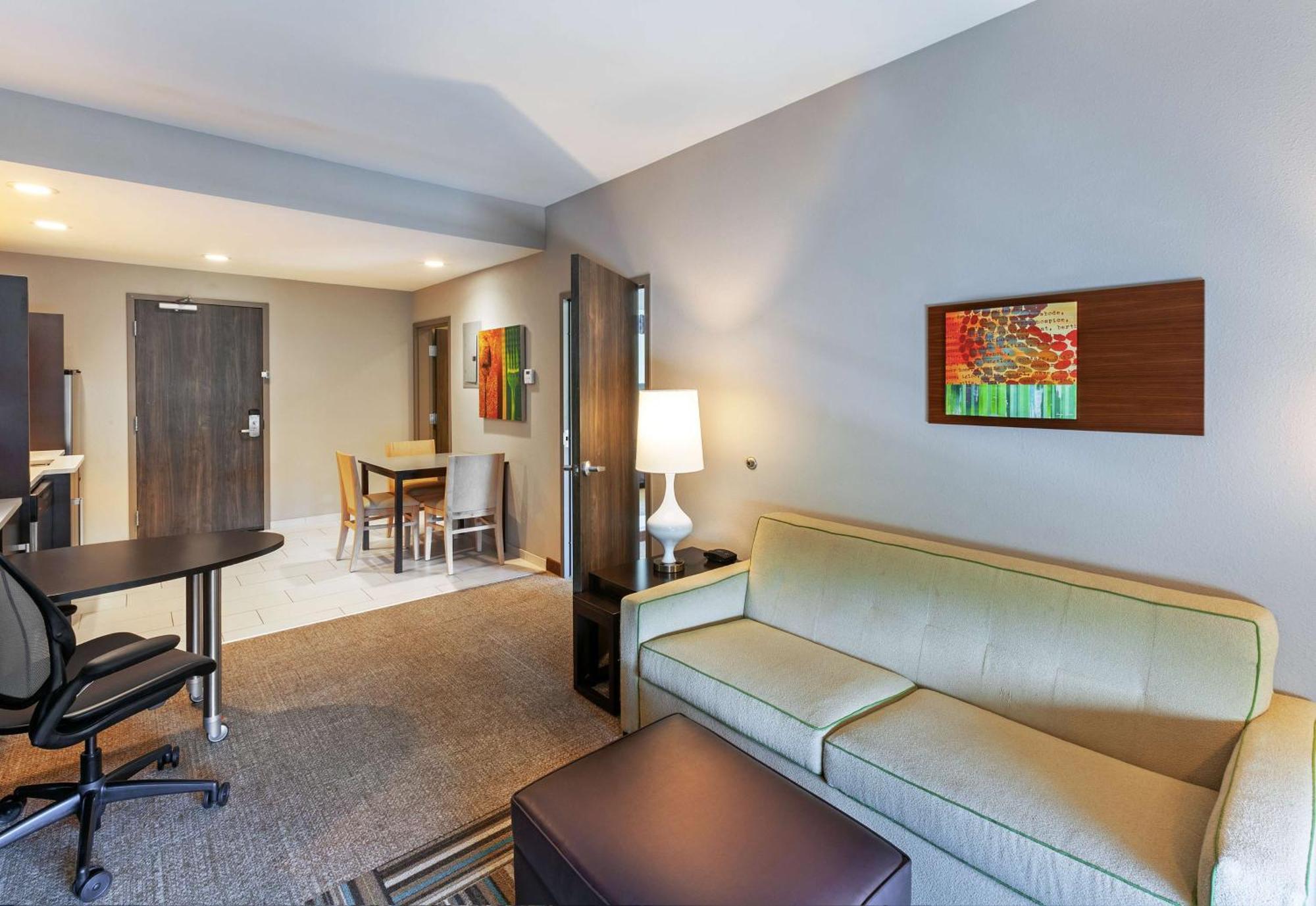 Home2 Suites By Hilton Gonzales Exterior photo
